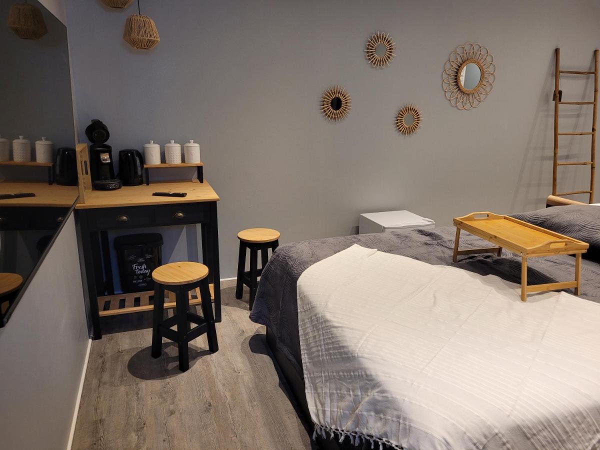 Chambre Privative Avec Baignoire Balneo Crespin  Exterior photo